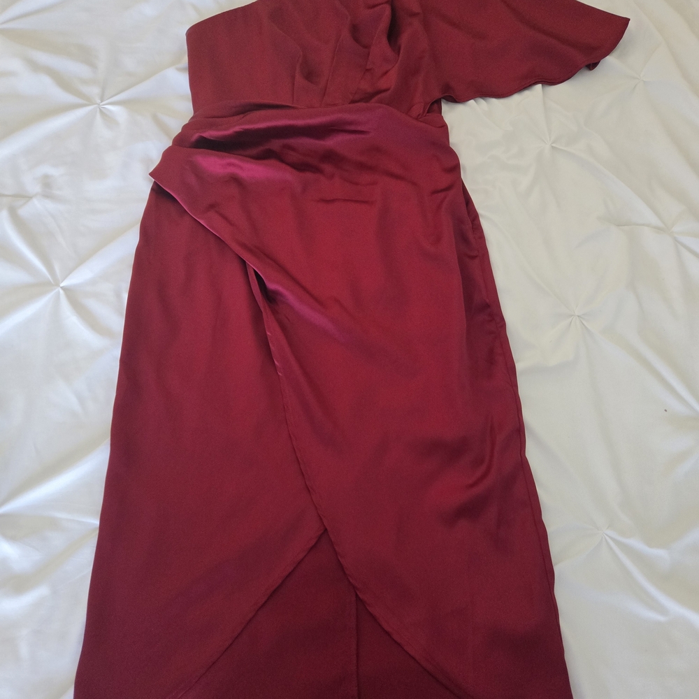 Elegant Burgundy Off-Shoulder Dress